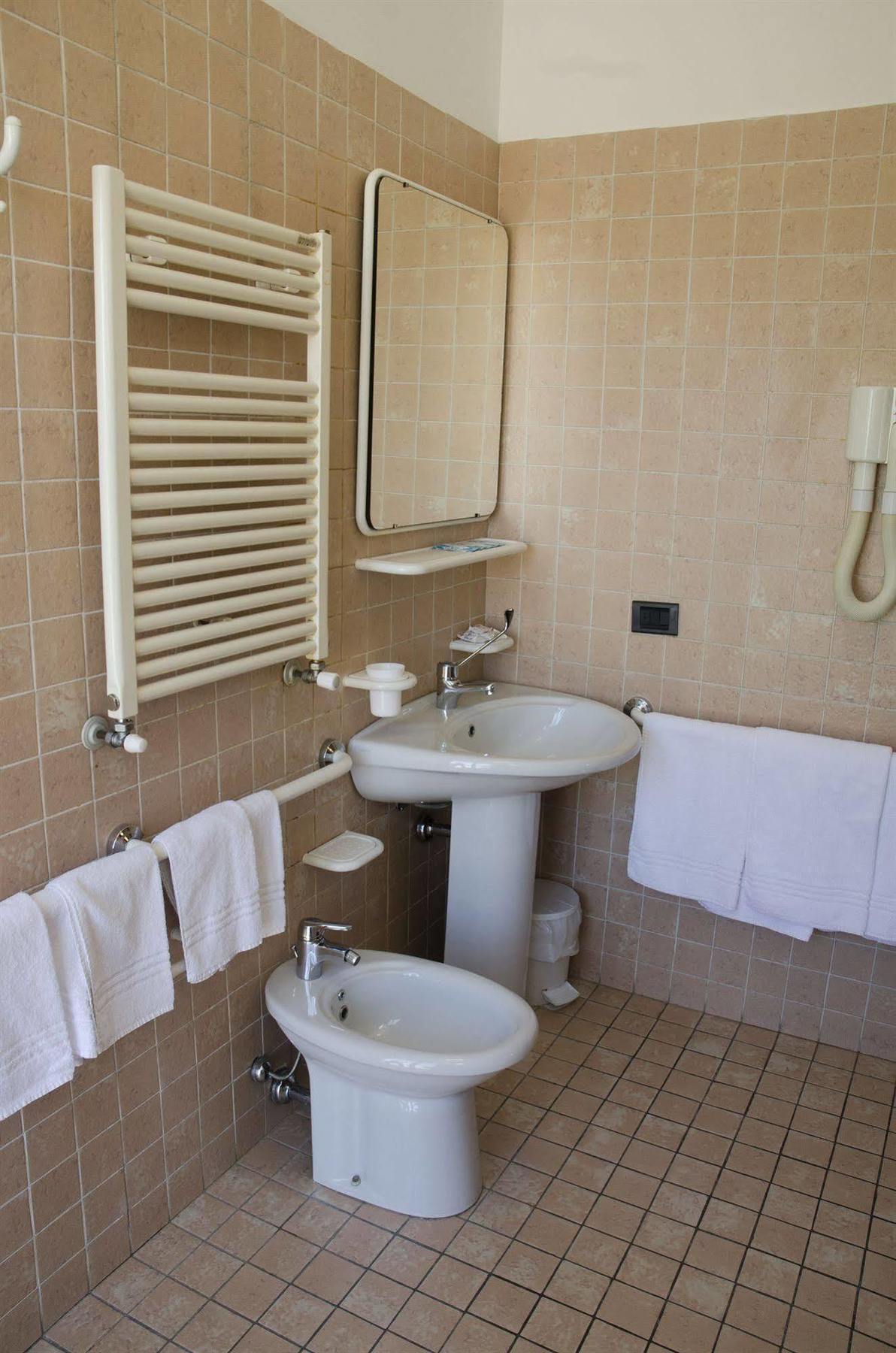 Albergo Cenni Savio di Ravenna Esterno foto